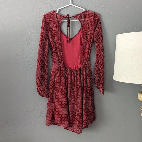 Dress - Picture 2 of 5